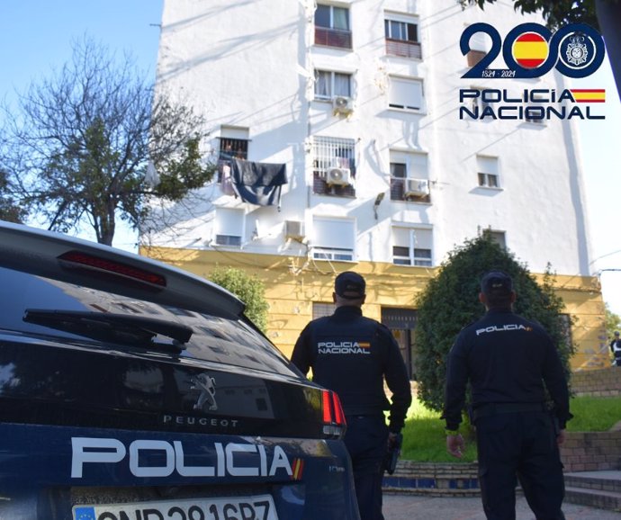 Agentes de la Policía Nacional en San Fernando.