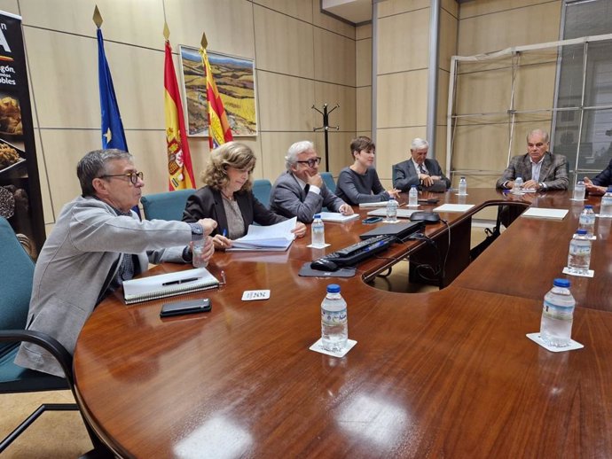 El consejero de Agricultura, Ganadería y Alimentación, Javier Rincón, se reúne con Ferebro.