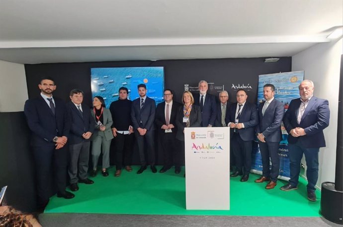 Presentación de la iniciativa de formación de los 'eco-chiringuitos' en Fitur, en imagen de archivo