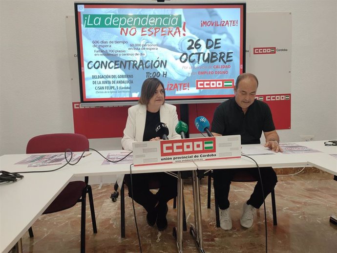 Marina Borrego y Said Faz en la sede provincial de su sindicato.