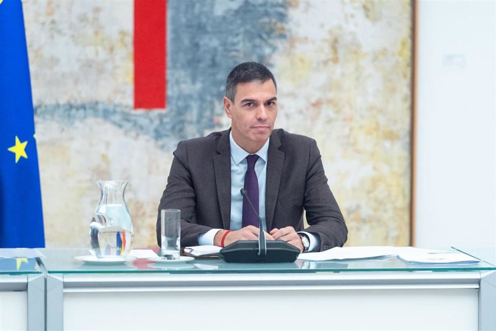 El presidente del Gobierno, Pedro Sánchez, durante un encuentro con organizaciones sociales y representantes del sector de la vivienda, en el Complejo de La Moncloa, a 22 de octubre de 2024, en Madrid (España). 