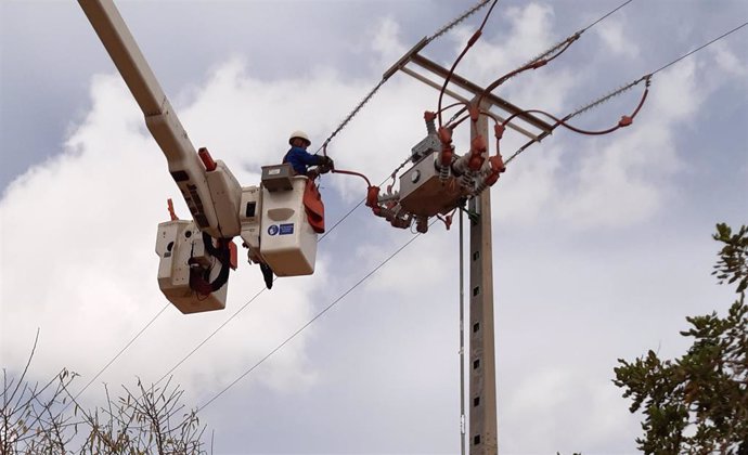 Endesa avanza en la digitalización de la red en Baleares con la instalación de 282 interruptores con telemando.