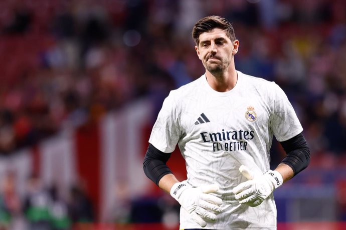 Thibaut Courtois of Real Madrid warms up during the Spanish League, LaLiga EA Sports, football match played between Atletico de Madrid and Real Madrid at Civitas Metropolitano stadium on September 29, 2024, in Madrid, Spain.