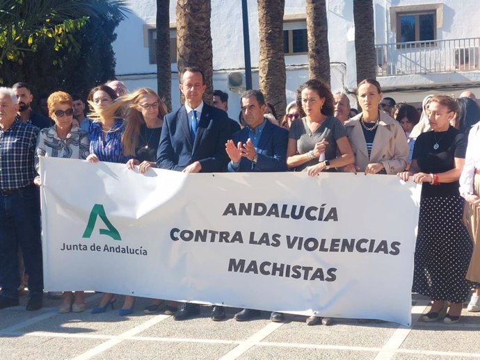 Concentración en La Mojonera (Almería) en recuerdo Hafsa, la última víctima mortal de la violencia de género.