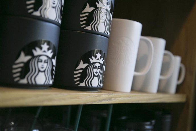 Archivo - Starbucks tazas