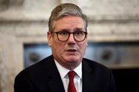 Starmer descarta que la relación con Trump "esté en peligro" tras sus acusaciones de injerencia electoral