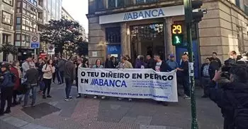 Denuncian que Abanca "se niega" a devolver el dinero a "multitud" de clientes estafados