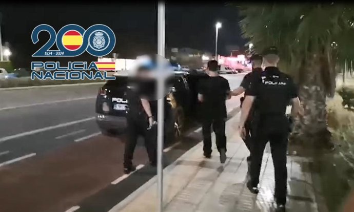 Tres detinguts per delictes de prostitució i contra el dret de treballadors a L'Alfs del Pi.