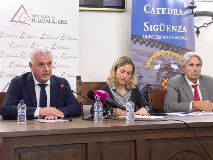 La UAH crea la Cátedra Sigüenza con apoyo de la Diputación para promocionar el turismo gastronómico.