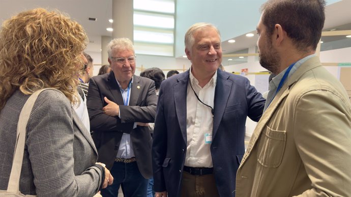 El alcalde ciudadrealeño, Francisco Cañizares, durante la inauguración de un acto organizado por la empresa aTurnos.