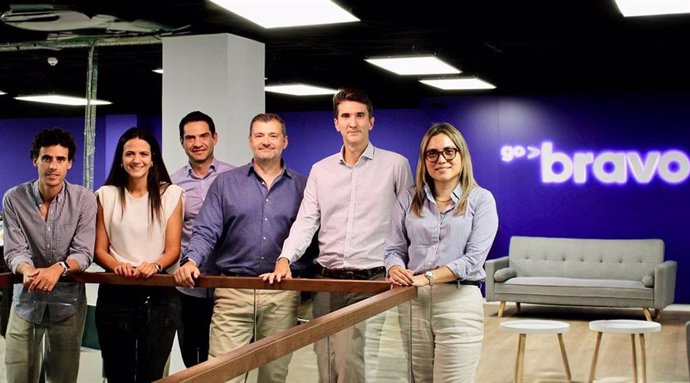 Archivo - Equipo de la fintech Bravo