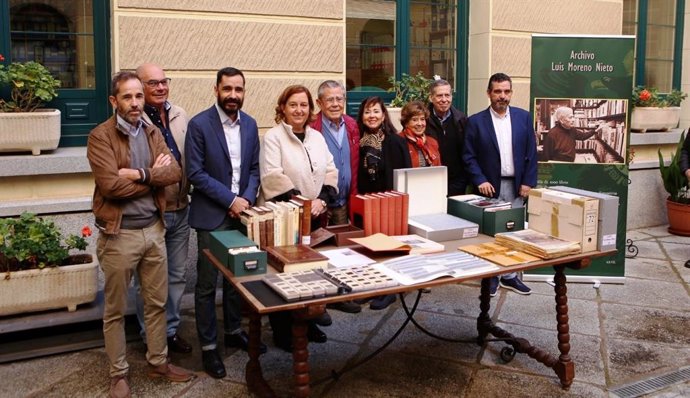 Los herederos del fondo documental y bibliográfico del periodista y escritor Luis Moreno Nieto donan su legado a la Diputación de Toledo.