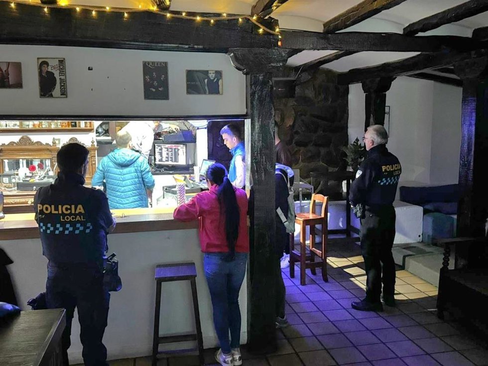 Comienzan las inspecciones para verificar los sistemas de aislamiento acústico de los bares de ocio nocturno de la ciudad
