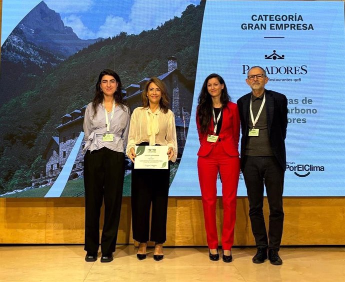 Paradores, premiada por su ambición climática en el cálculo de la huella de carbono.