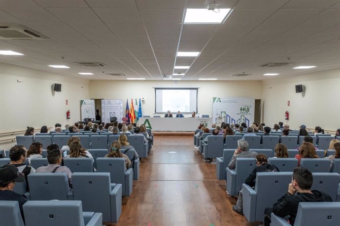 Entrega de los premios del XIV concurso literario para pacientes de Salud Mental.