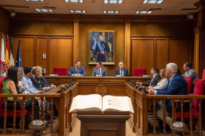 Acto de posesión de la plaza de interventor de José Ángel Ortega.