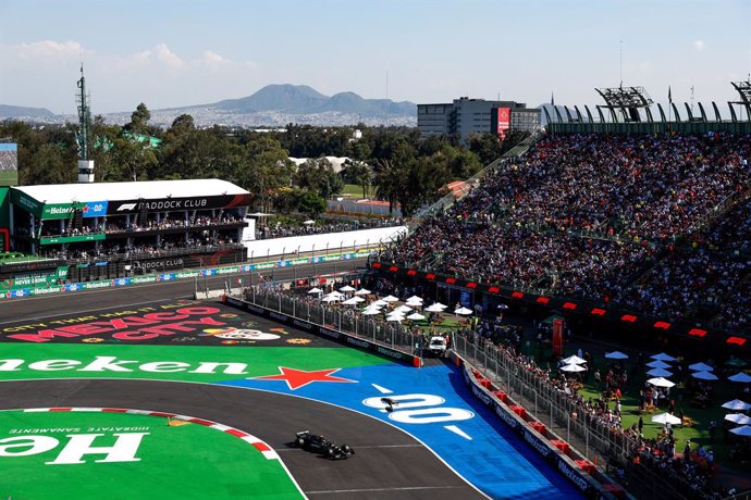 Archivo - 44 HAMILTON Lewis (gbr), Mercedes AMG F1 Team W14, action during the 2023 Formula 1 Grand Premio de la Ciudad de Mexico, 19th round of the 2023 Formula One World Championship from October 27 to 29, 2023 on the Autodromo Hermanos Rodriguez, in Me