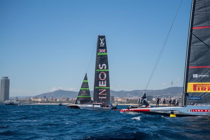 Momento de una regata de la Copa América de vela.