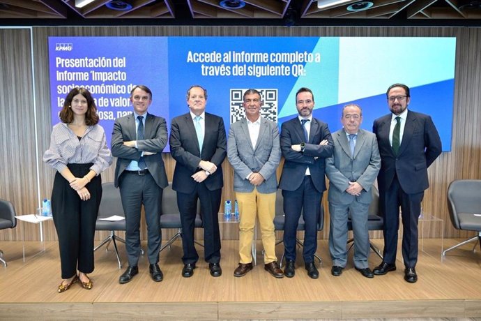 La cadena de valor de la celulosa genera un impacto económico equivalente al 4,3% del PIB nacional, según estudio.