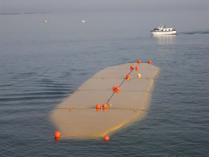 Un proyecto producirá tejidos recubiertos con poliolefinas como alternativa al PVC para fabricar bolsas de transporte de agua dulce por el mar