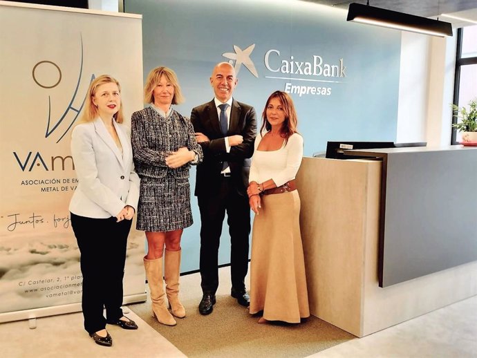 CaixaBank Dualiza y VAMETAL firman un convenio para promover la FP en el sector del metal en Valladolid.