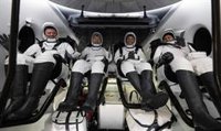 Cuatro astronautas regresan a la Tierra en una nave de Space X