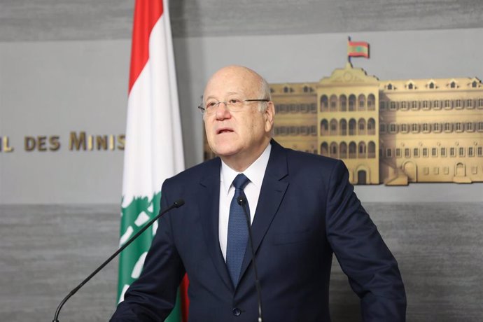 Archivo - El primer ministro interino de Líbano, Nayib Mikati, durante una rueda de prensa en Beirut (archivo)