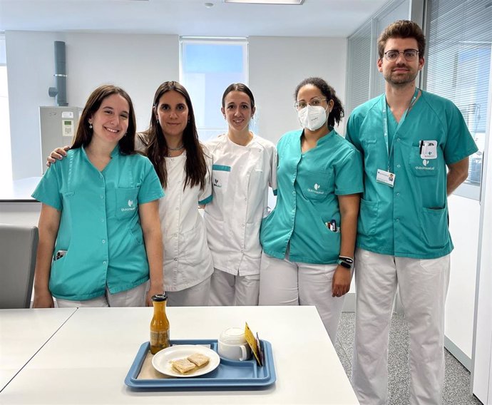 El Hospital Quirónsalud Córdoba celebra San Rafael un año más con una merienda especial para sus pacientes ingresados.