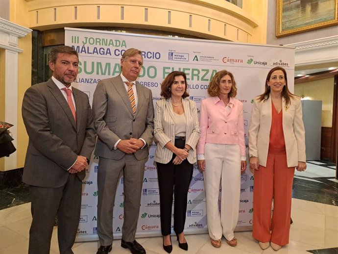 La consejera de Empleo, Empresa y Trabajo Autónomo, Rocío Blanco, en la III Jornada Málaga Comercio, celebrada bajo el título 'Sumando Fuerzas. Alianzas para el Progreso y Desarrollo Comercial'.