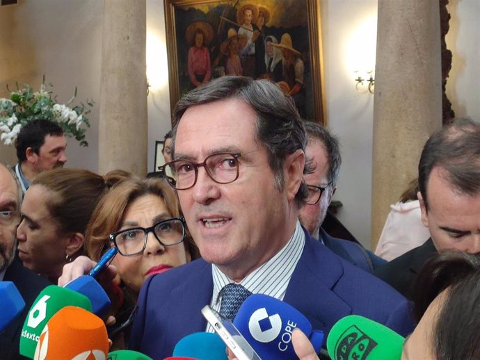 El presidente de la CEOE, Antonio Garamendi