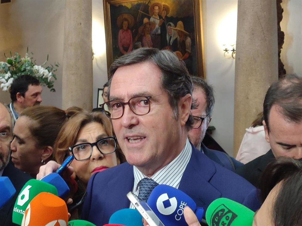 El presidente de la CEOE, Antonio Garamendi