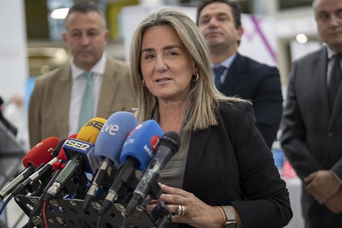 La delegada del Gobierno de España en Castilla-La Mancha, Milagros Tolón, inaugura las XVII Jornadas de la Asociación de Medicina Estética de Castilla-La Mancha.