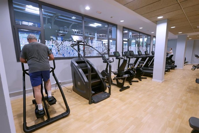 Archivo - El 95 por ciento de los gimnasios en España confía en mejorar sus ingresos en 2024.