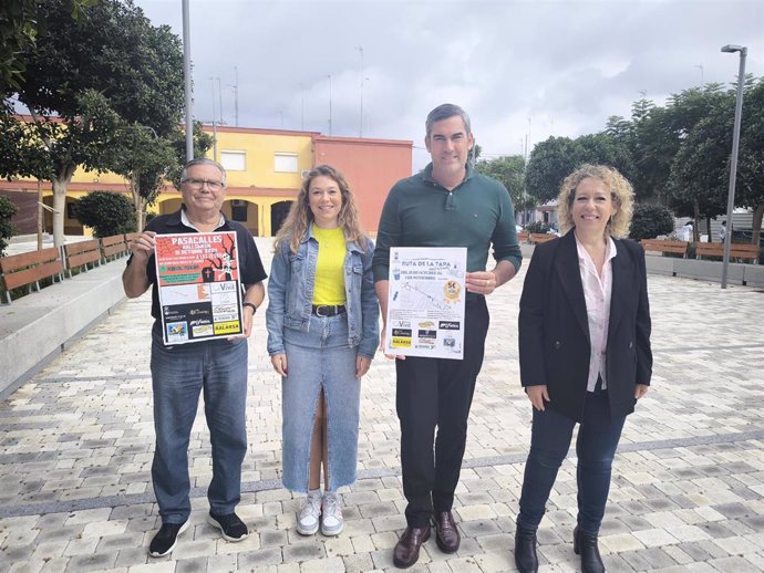 Foto de la presentación de la ruta de la tapa y el pasacalles en la zona alcalareña de Santa Lucía con motivo de Halloween.