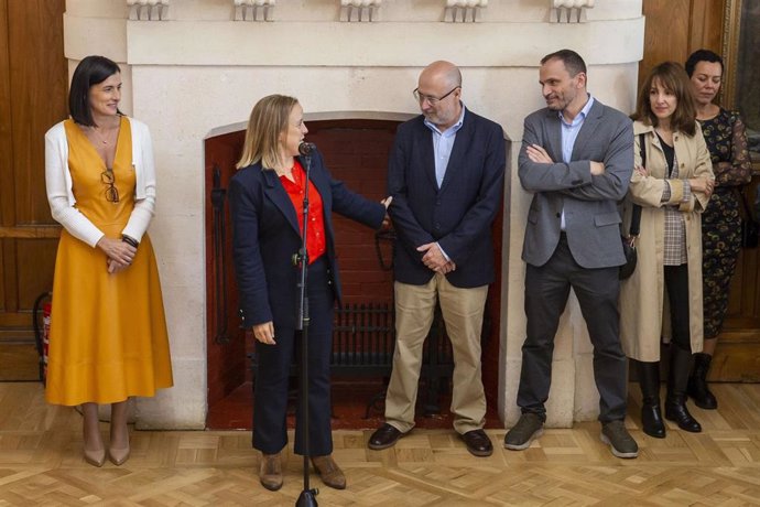 1 La Consejera De Presidencia, Seguridad, Justicia Y Simplificación Administrativa, Isabel Urrutia, Participa En La Inauguración Del 38º Congreso De La Unión Progresista De Fiscales, Junto Al Nuevo Fiscal Superior De Cantabria, Jesús Arteaga