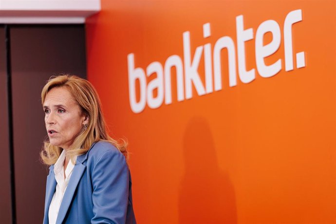 La consejera delegada de Bankinter, Gloria Ortiz, interviene durante la presentación de los resultados de los nueve primeros meses del año de Bankinter, a 24 de octubre de 2024, en Madrid (España).