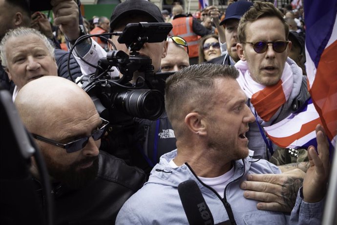 Archivo - June 1, 2024, London, United Kingdom: Ex-EDL leader Tommy Robinson marches through the city ahead of his new documentary ''LAWFARE''. The public screening highlights a two-tier policing system that Tommy Robinson  claims is happening nationally.