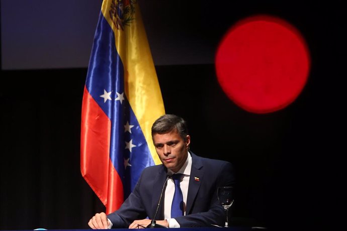 Archivo - El líder opositor venezolano Leopoldo López.