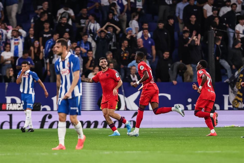 Dodi Lukebakio of Sevilla FC celebrates a goal during the Spanish league, La Liga EA Sports, football match played between RCD Espanyol and Sevilla FC at RCDE Stadium on October 25, 2024 in Barcelona, Spain.