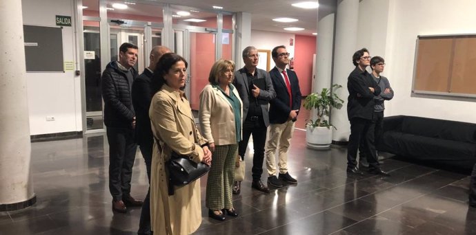 La consejera Tomasa Hernández durante su visita al Conservatorio Superior de Música de Aragón.