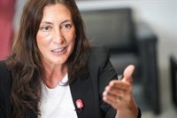 Loles López: "Estamos cambiando el sistema de la dependencia porque el antiguo era un error y un caos"