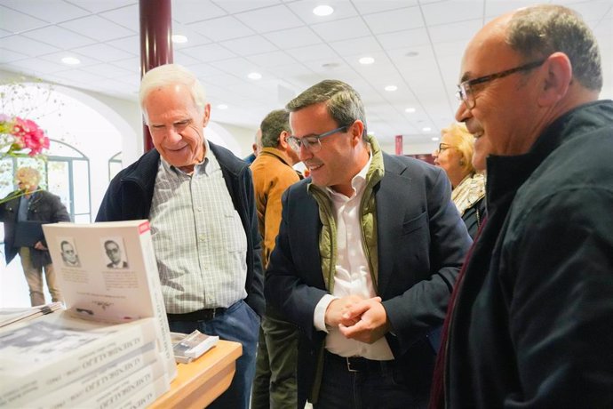 El secretario general del PSOE de Extremadura, Miguel Ángel Gallardo, en la VIII Jornada de Memoria Democrática celebrada en Almendralejo