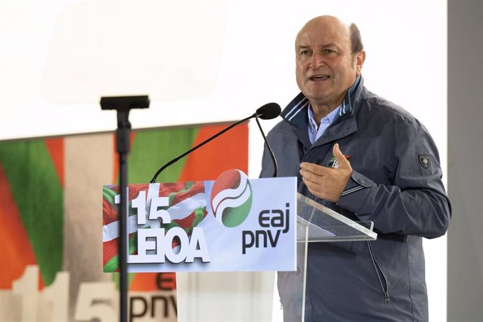 El presidente del EBB del PNV, Andoni Ortuzar, en un acto político en Leioa.