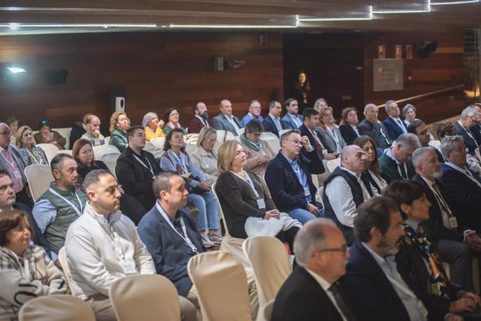 Asistentes al congreso celebrado en el Salón de los Pasos Perdidos de la Asamblea de Extremadura