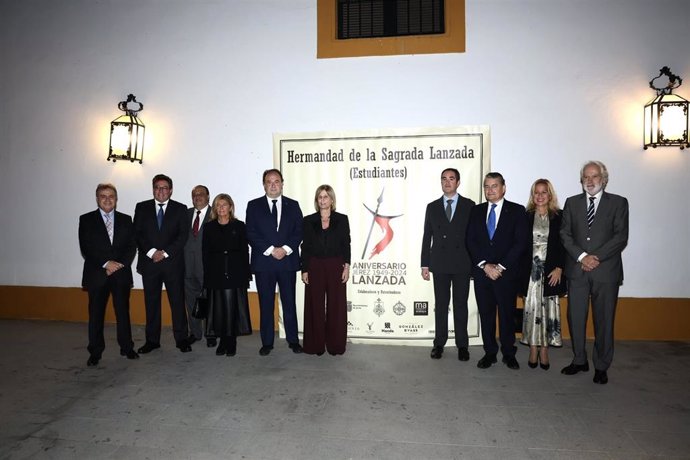 Antonio Sanz acude a la presentación del documental 'Sangre y agua, una historia de Gracia y esperanza' por el 75º aniversario de la Sagrada Hermandad de La Lanzada de Jerez (Cádiz).