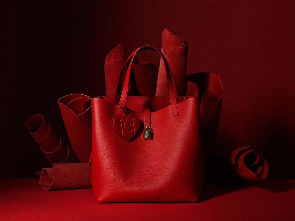 Archivo - Bolso de Carolina Herrera