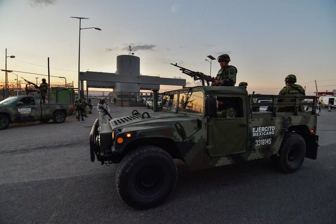 Archivo - January 05 in Almoloya de Juarez, Mexico : Elements of the Mexican Army in the company of the National Guard arrived at the Federal Center for Social Readaptation #1 'El Altiplano' where Ovidio Guzm¡n alias 'El Raton' son Joaqun Guzm¡n Loera