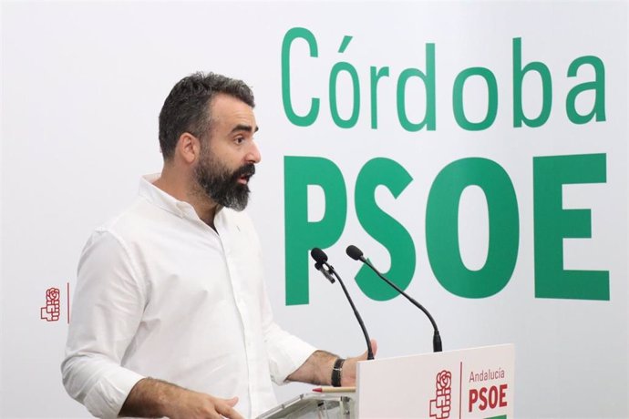 Archivo - El diputado por el PSOE de Córdoba en el Congreso Alberto Mayoral.