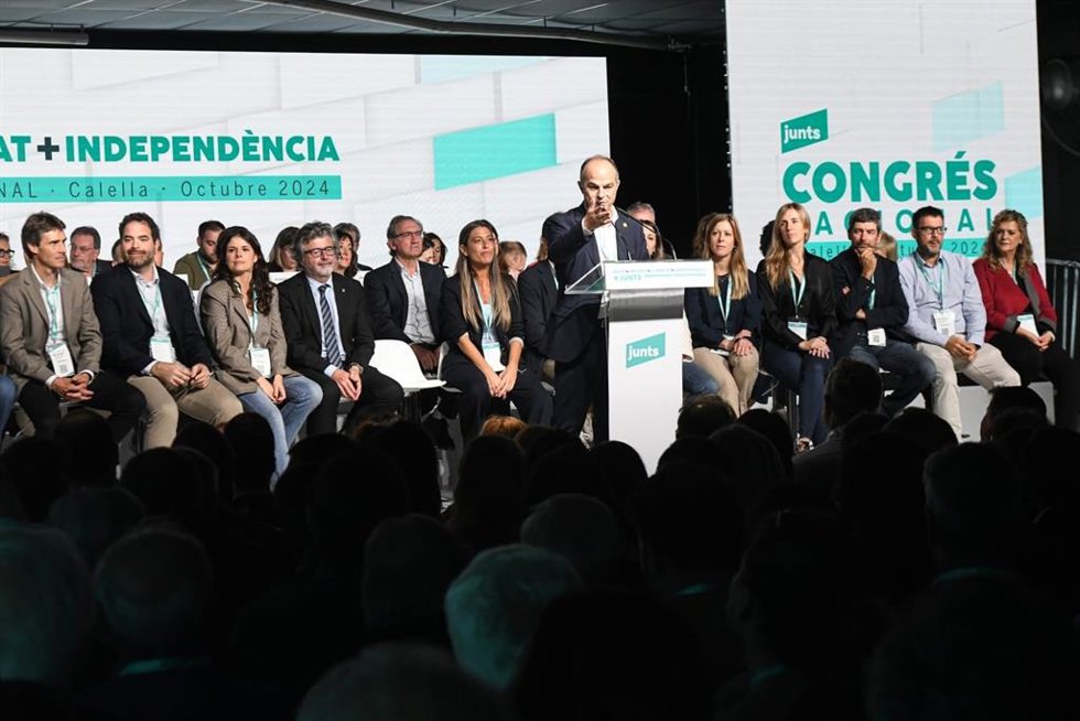 El secretario general de Junts, Jordi Turull, clausura el congreso de Junts en Calella (Barcelona).