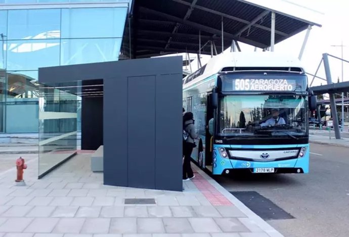 Autobús que presta servicio al Aeropuerto de Zaragoza.